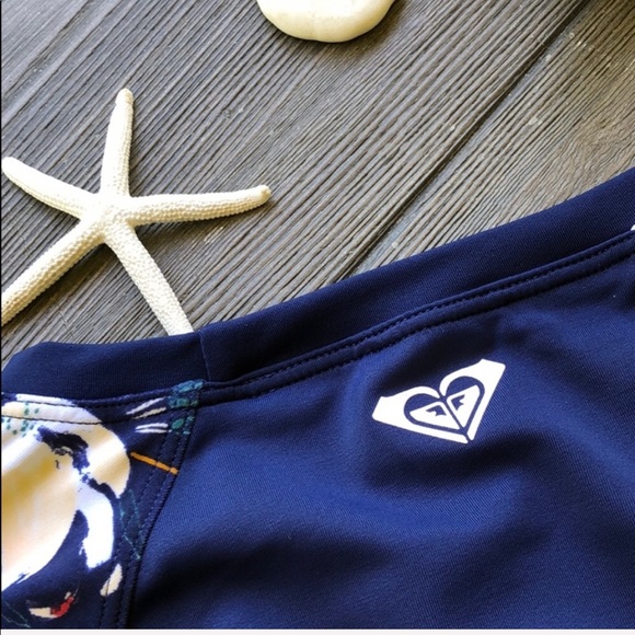 🌴🌺ROXY- RASH GAURD🌺🌴 - Picture 8 of 8